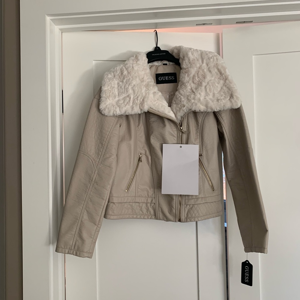 Guess cream jacket faux fur collar size L; NWT